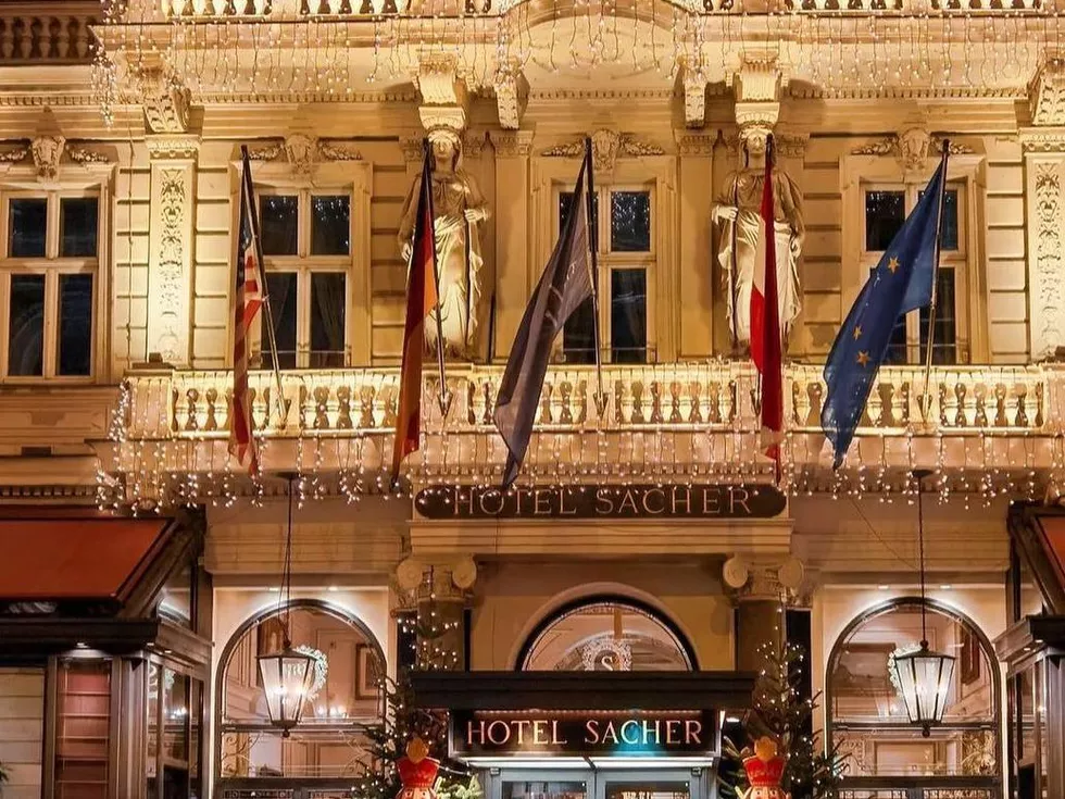 travel program image