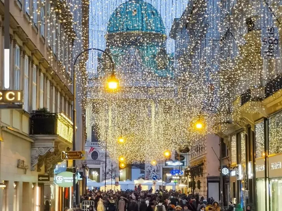 travel program image