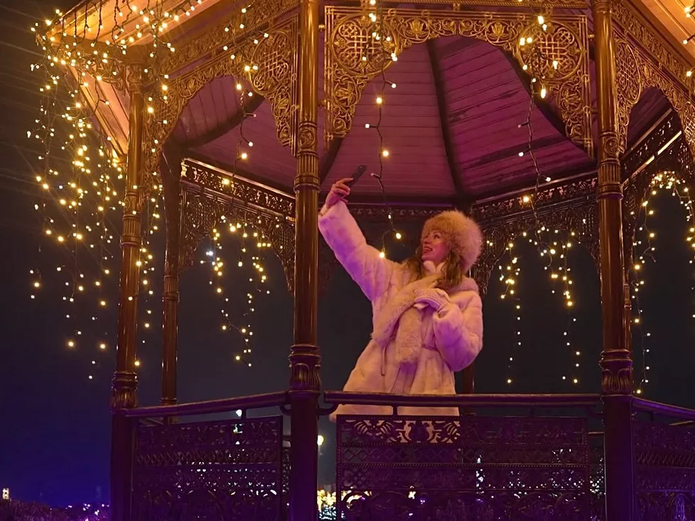 travel program image