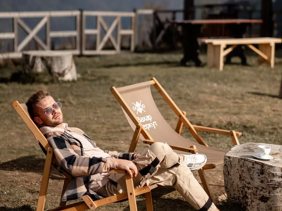 travel program image