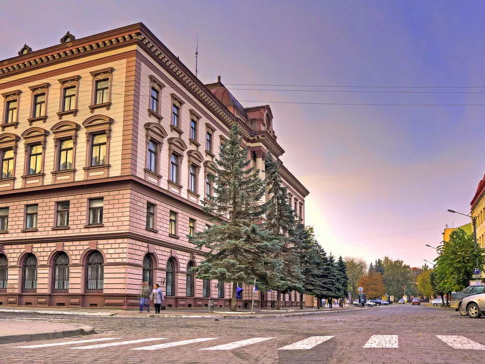 travel program image