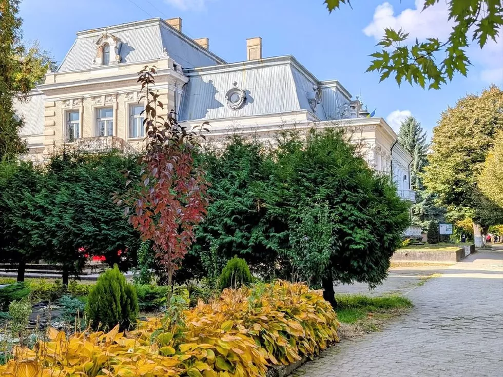 travel program image