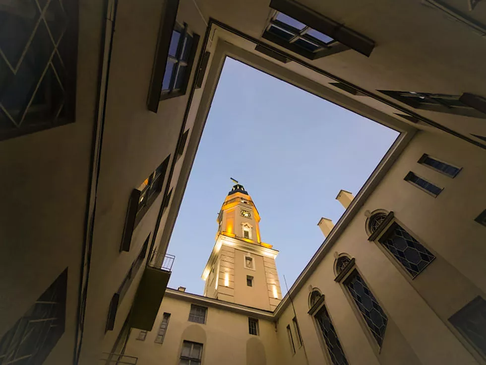 travel program image