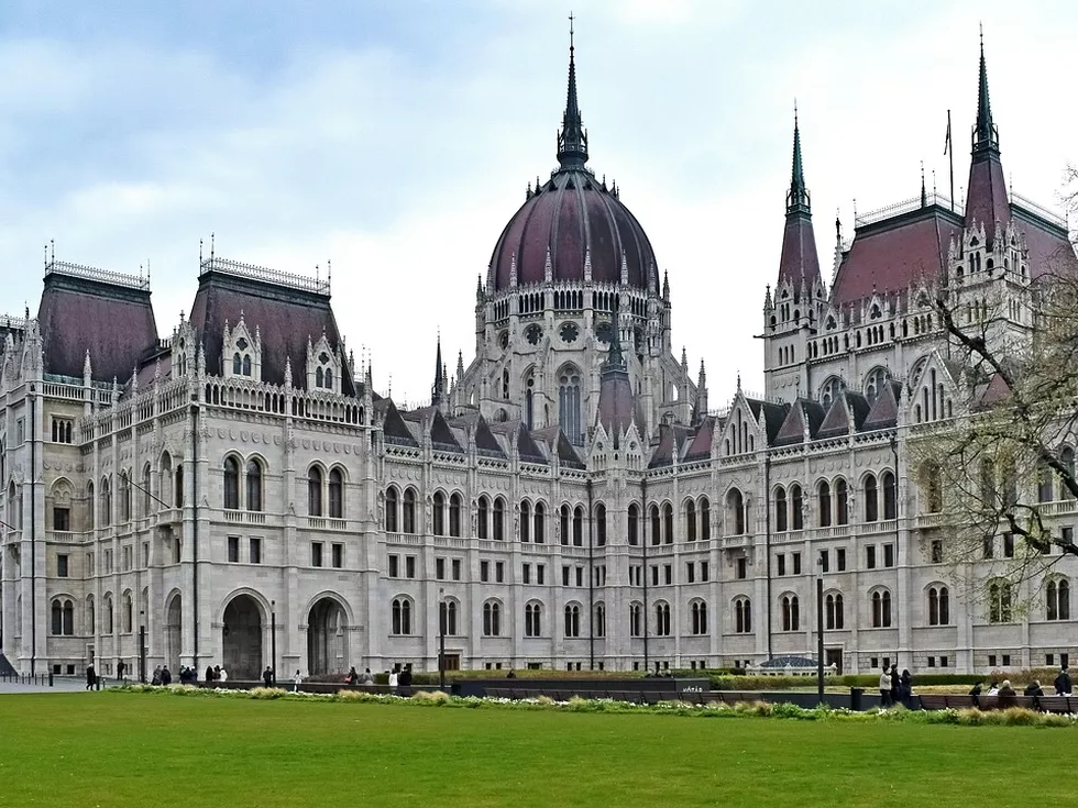 travel program image