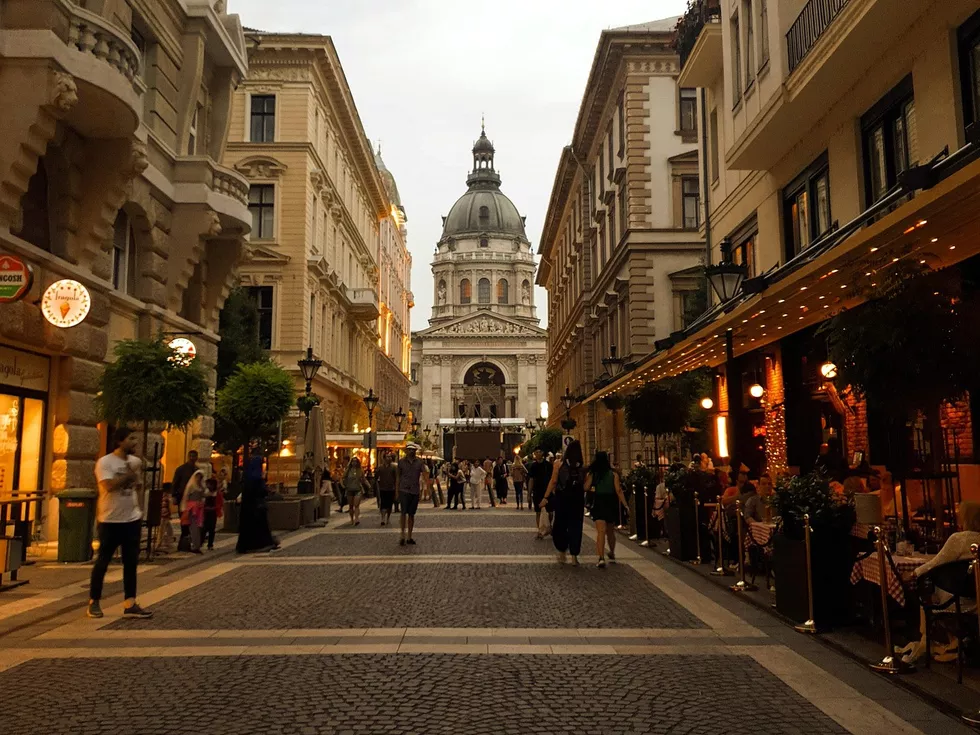 travel program image