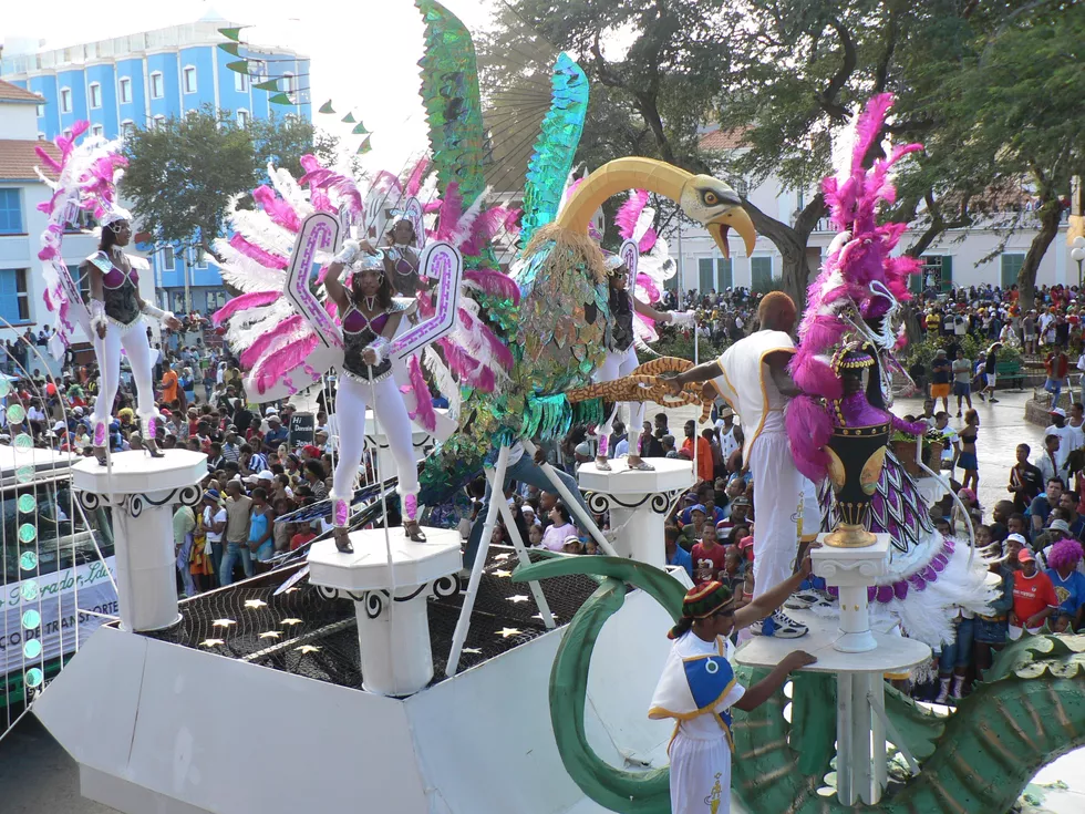 travel program image