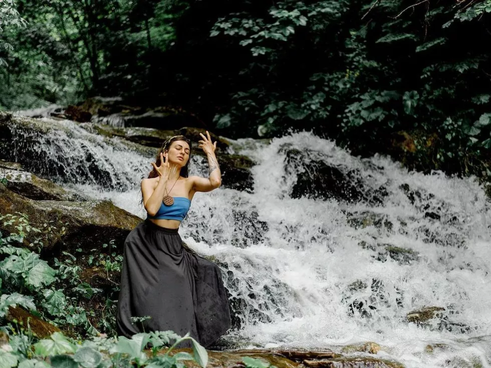 travel program image