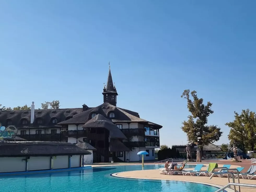 travel program image