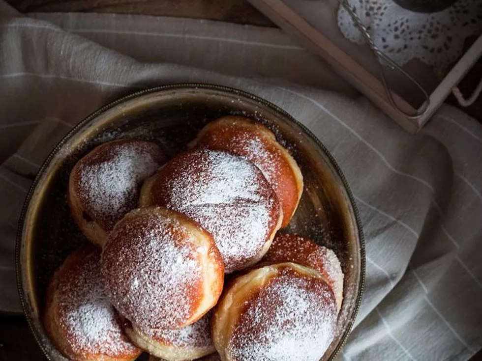 travel program image