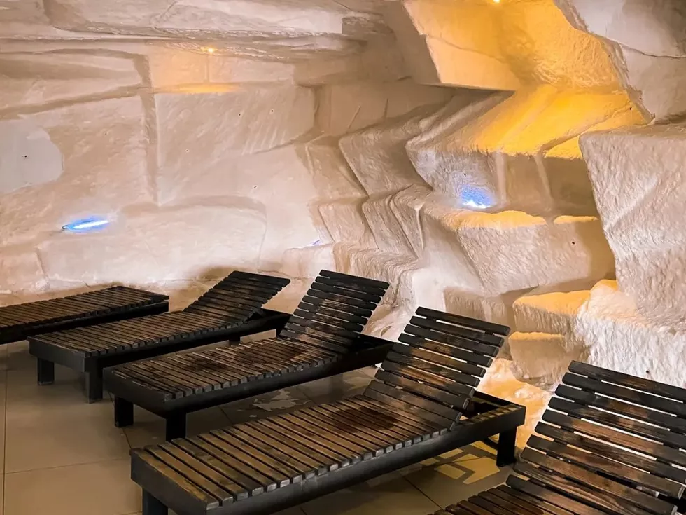 travel program image