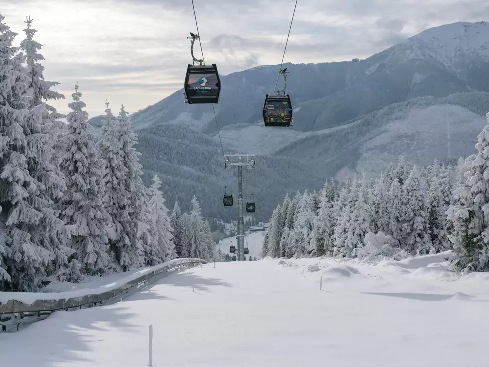 travel program image