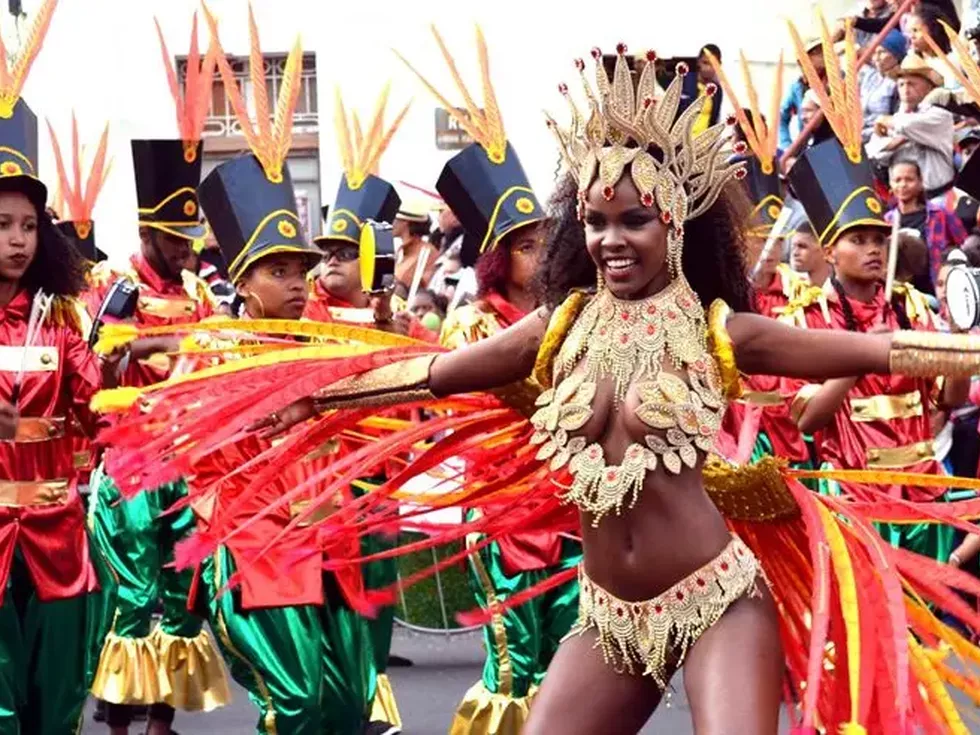 travel program image