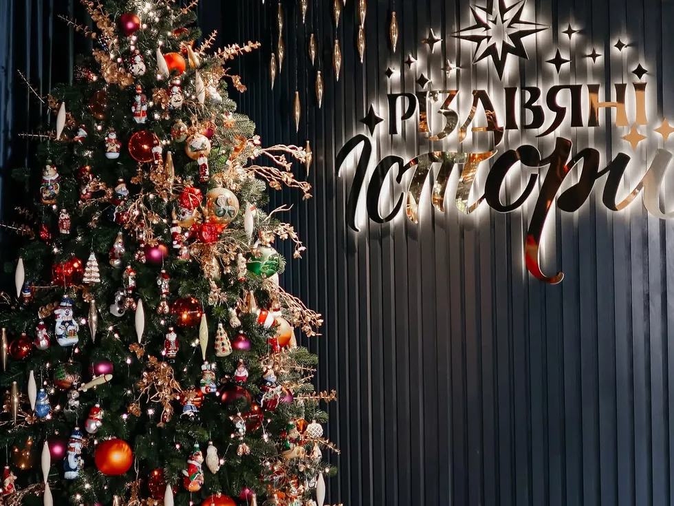 travel program image