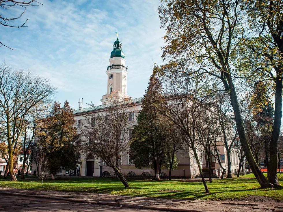 travel program image