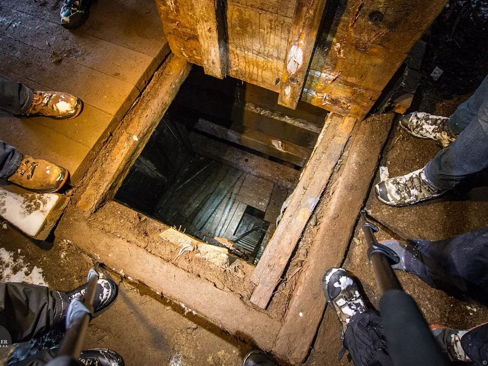 travel program image