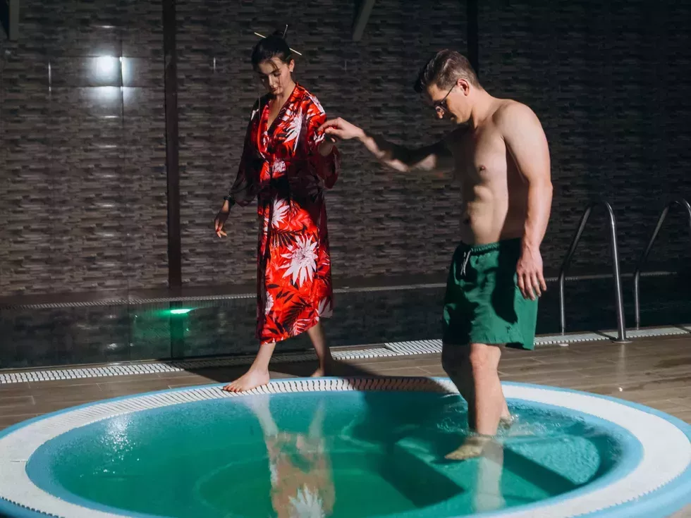 travel program image