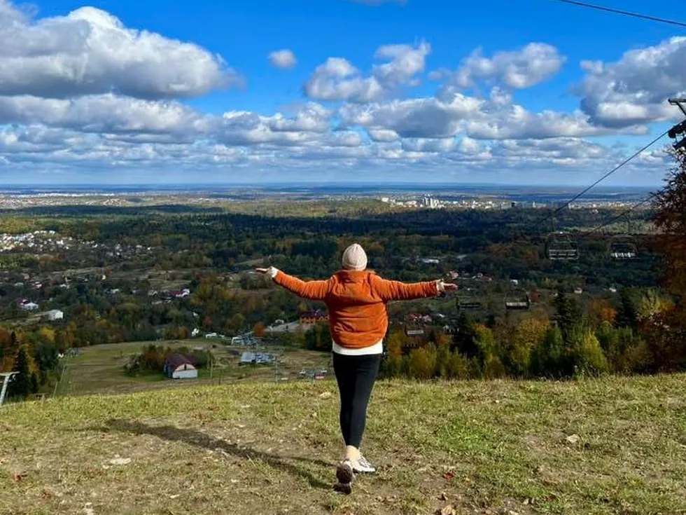 travel program image