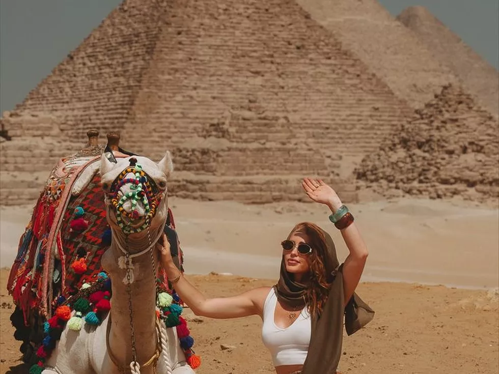 travel program image