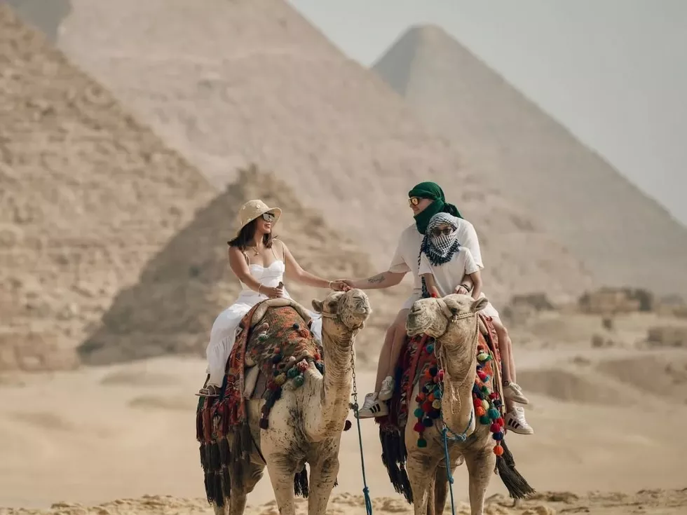 travel program image