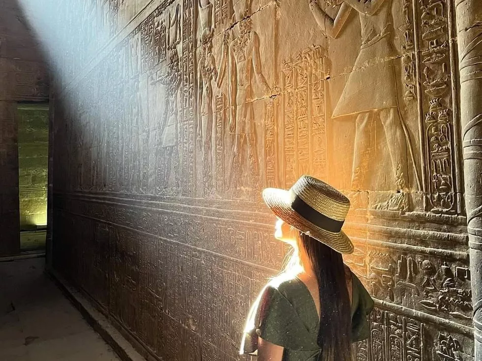 travel program image