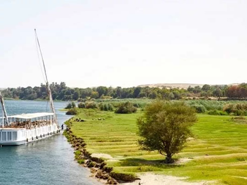 travel program image