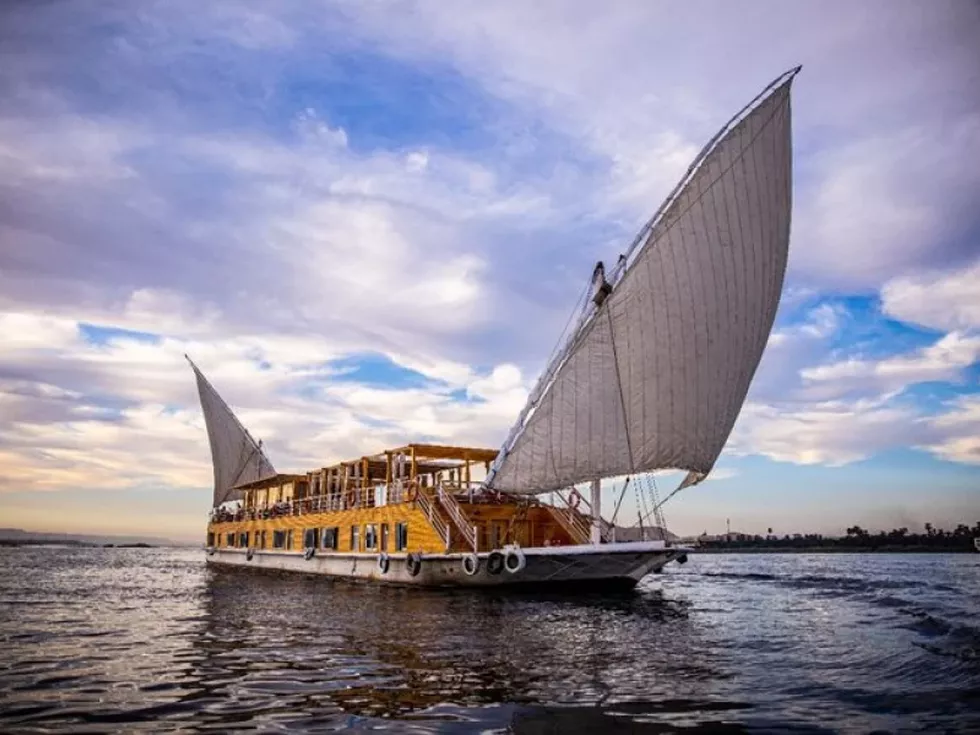 travel program image