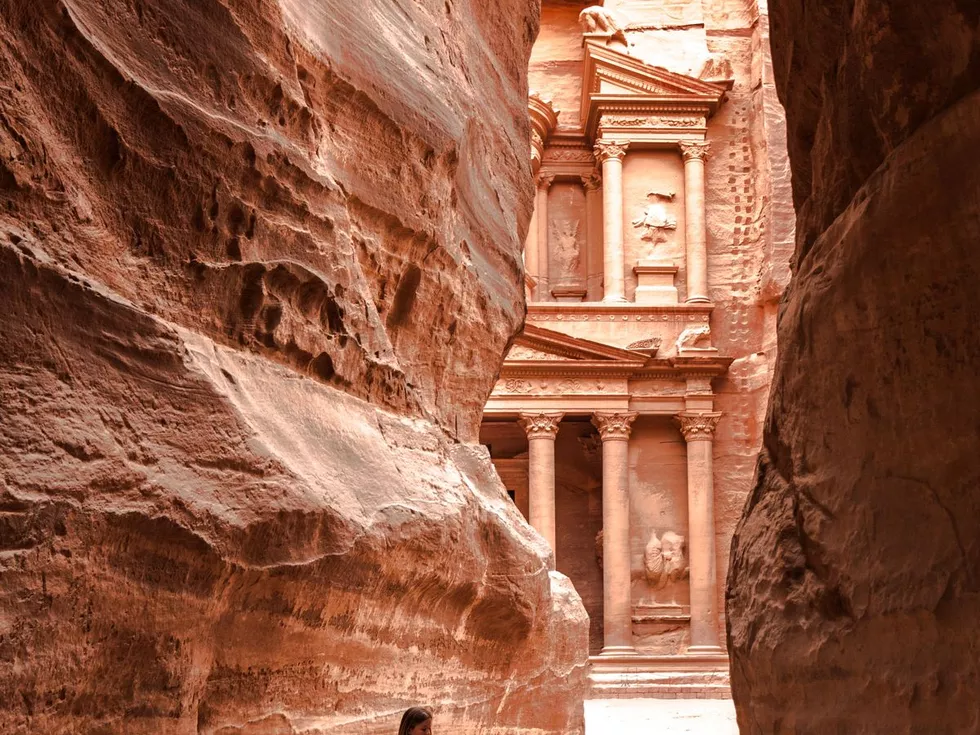 travel program image