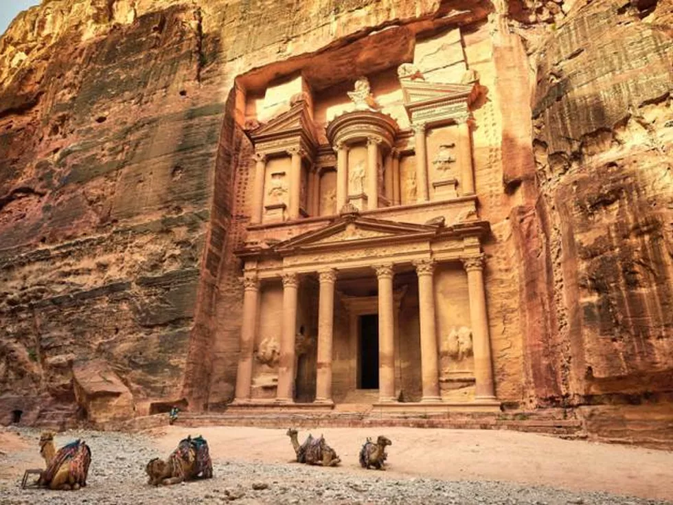 travel program image