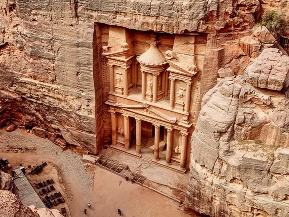 travel program image