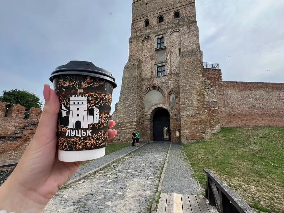 travel program image