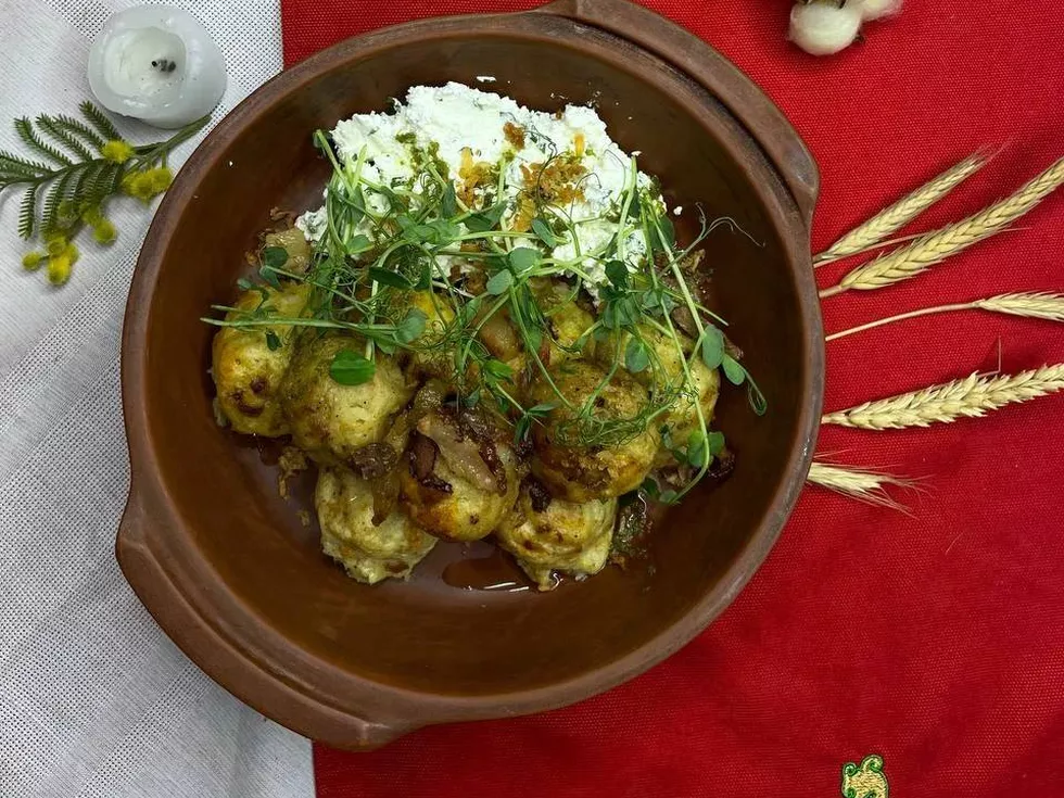 travel program image