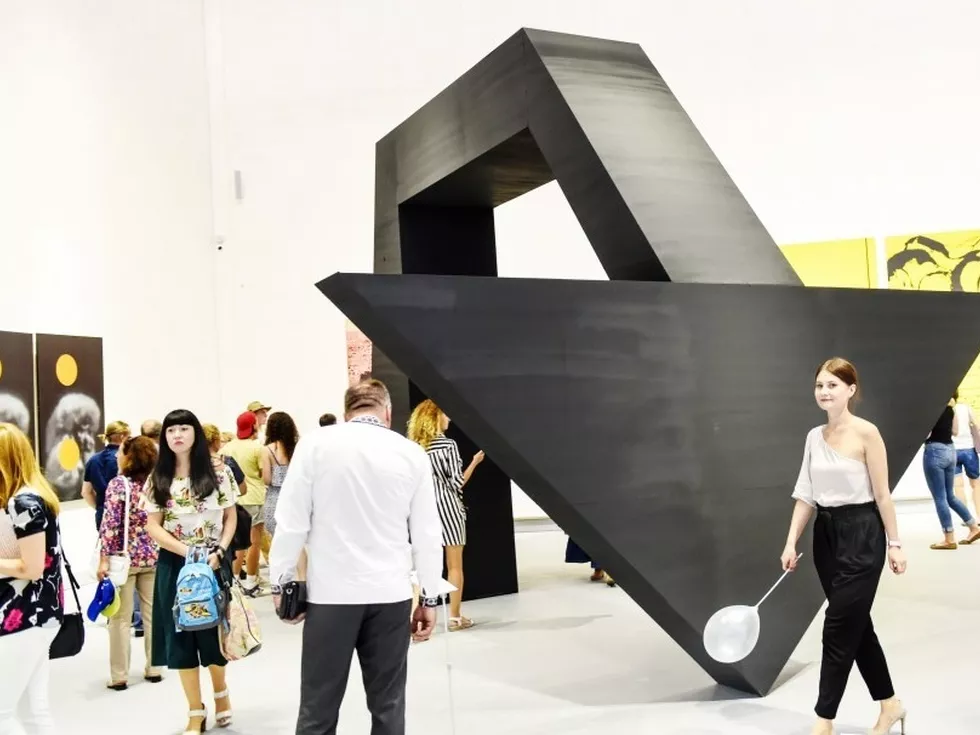 travel program image