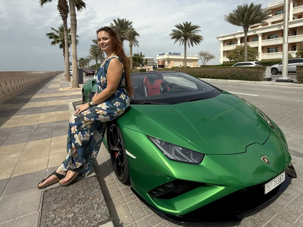 travel program image