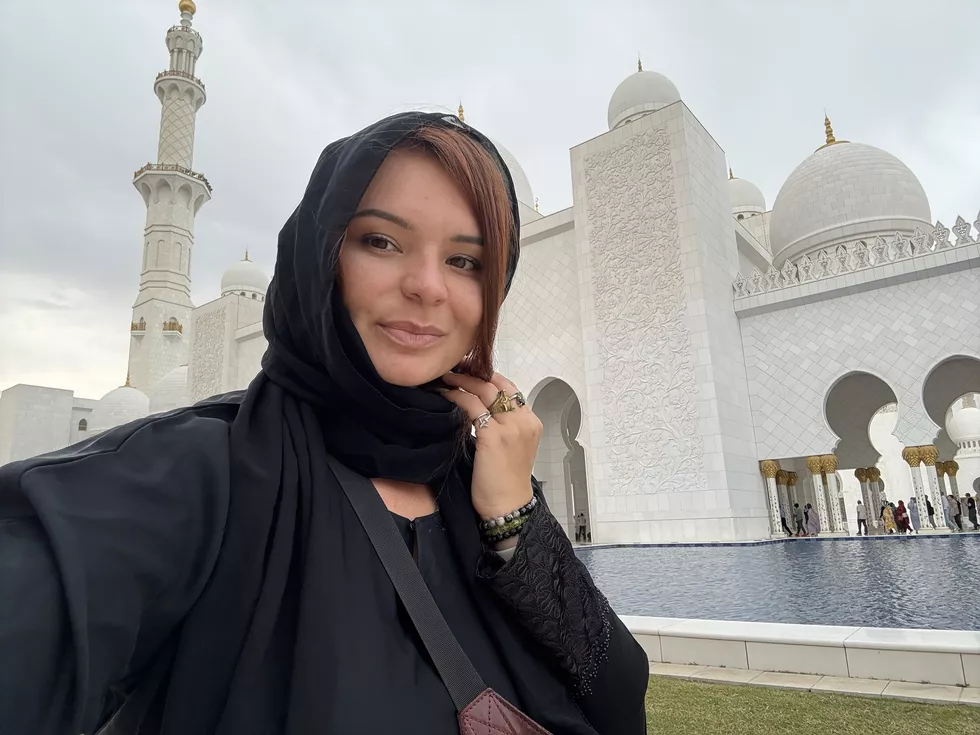 travel program image