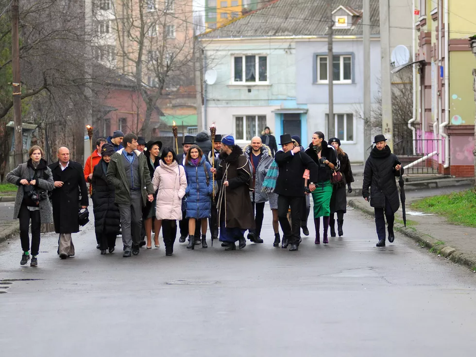 travel program image