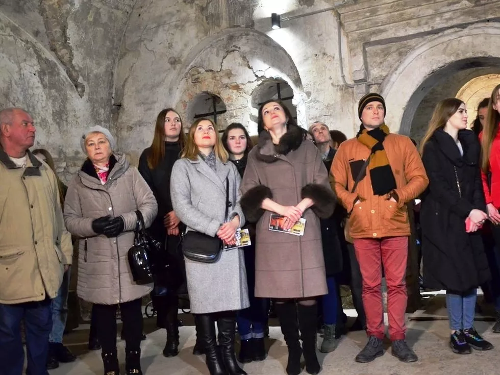 travel program image