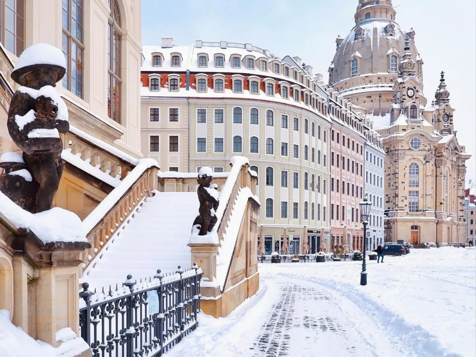 travel program image