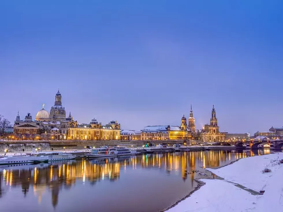 travel program image