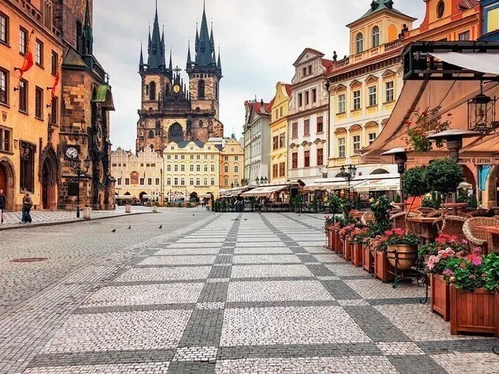 travel program image