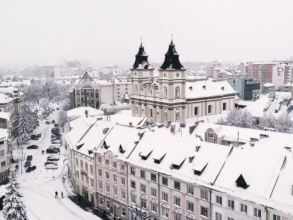 travel program image