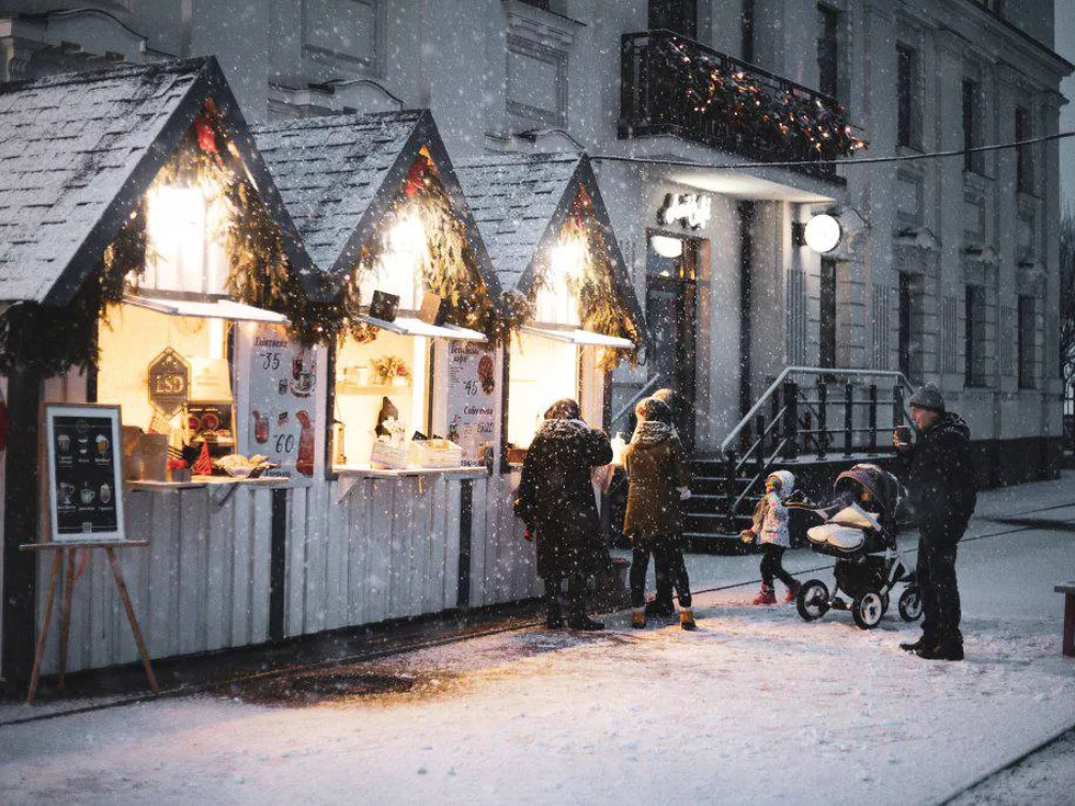 travel program image