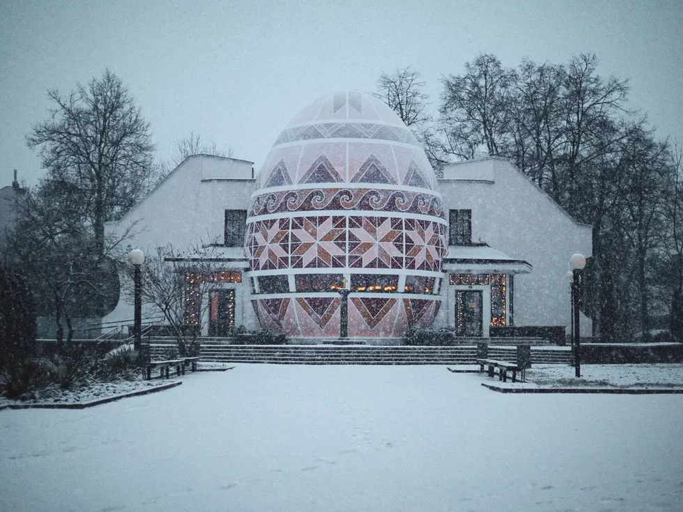 travel program image