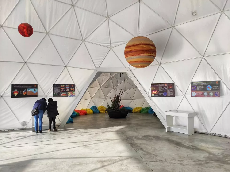 travel program image