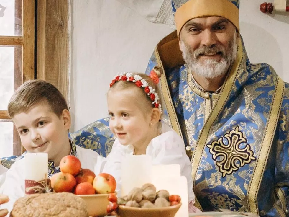 travel program image