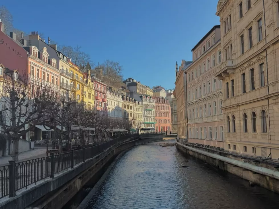 travel program image