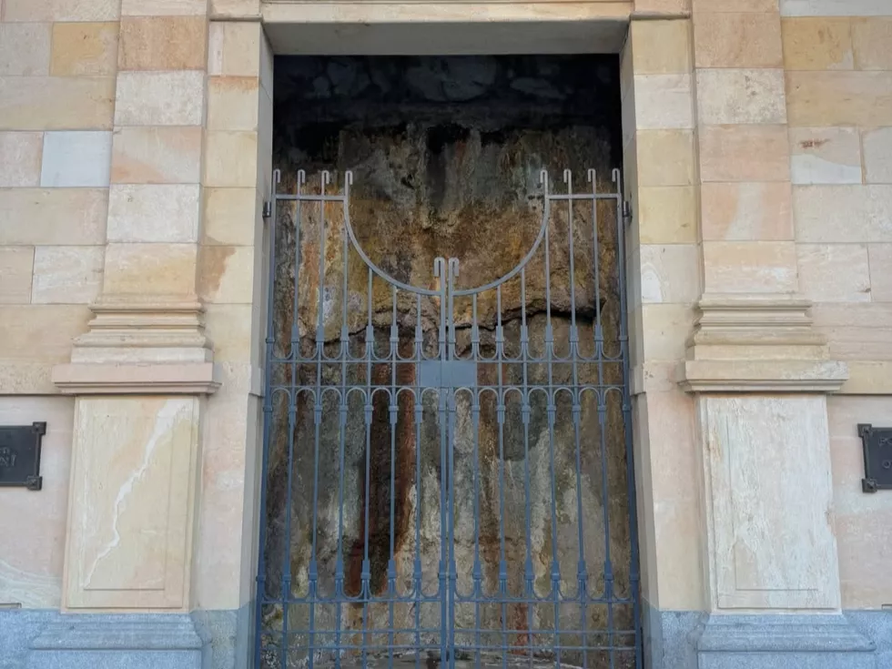 travel program image