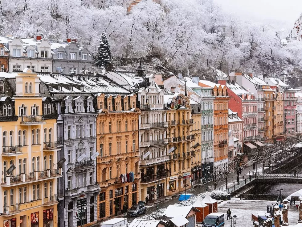 travel program image