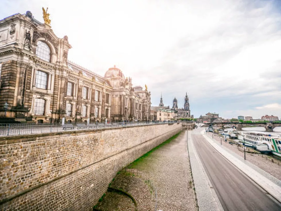 travel program image