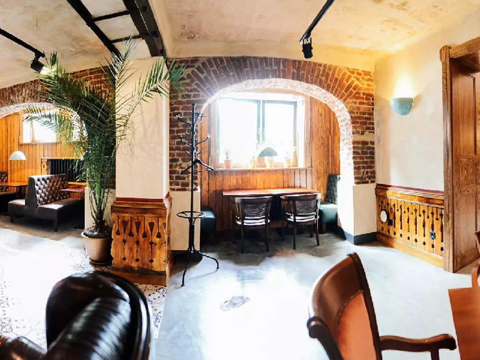 travel program image