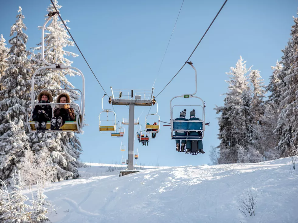 travel program image